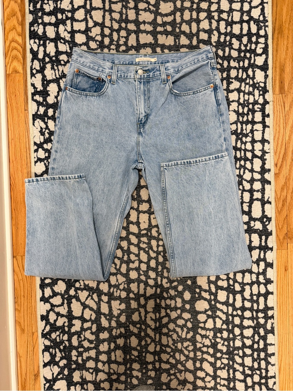 Levi’s Low Pro Light Wash Women's Jeans - Picture 4 of 9